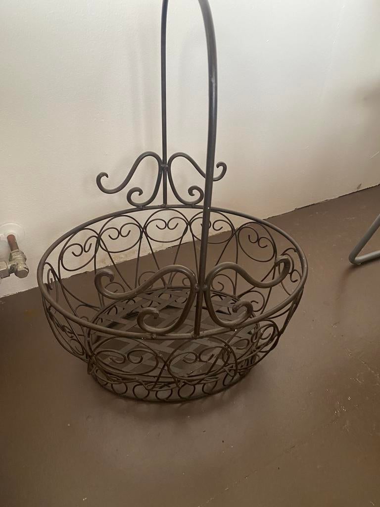 Mand voor open haard hout van bronskleurig draadijzer, Ophalen, Vrijstaande haard, Houthaard