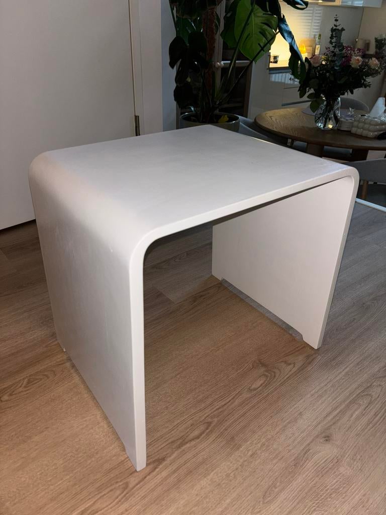 Bijzettafel Kwantum, Huis en Inrichting, Ophalen, Zo goed als nieuw, Rond, Minder dan 50 cm