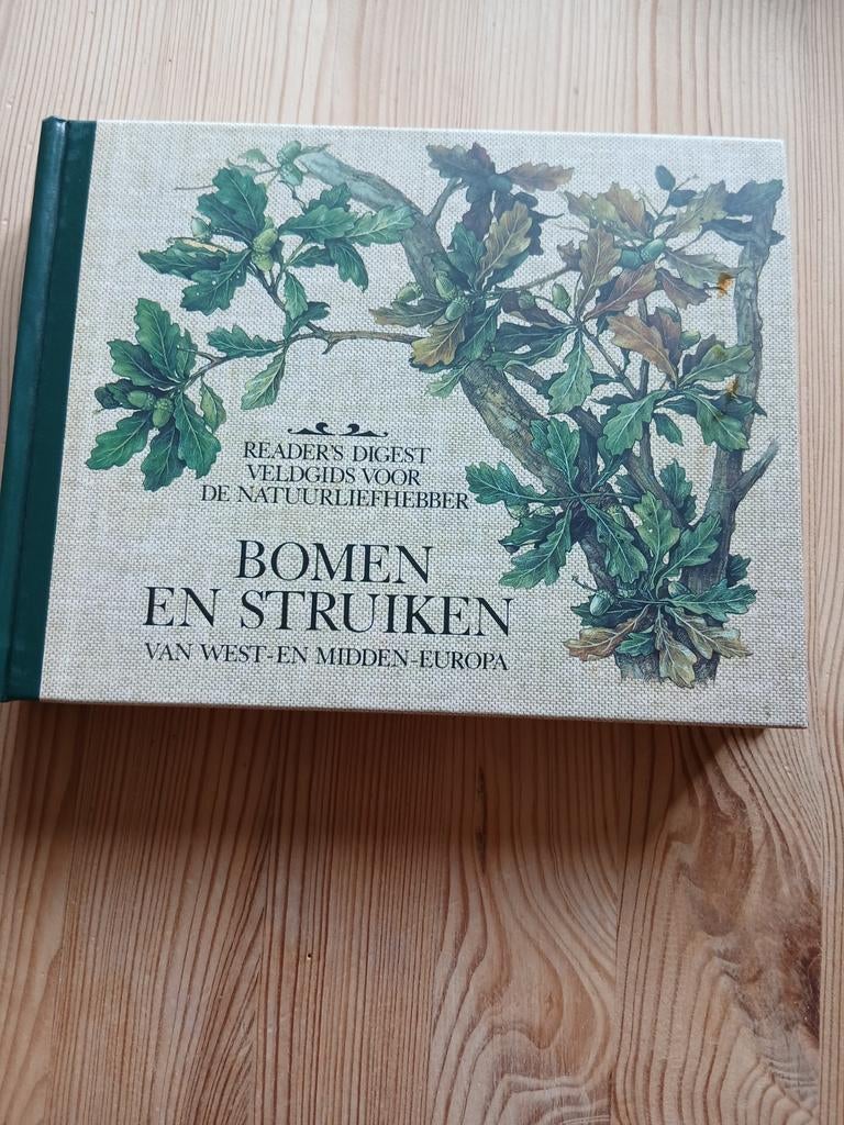 Reader's Digest Veldgids Bomen en Struiken, Boeken, Ophalen of Verzenden, Zo goed als nieuw, Bloemen, Planten en Bomen