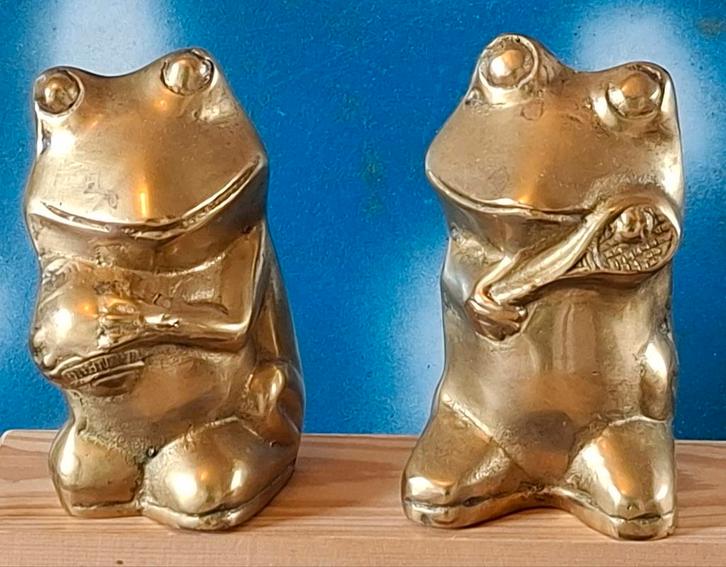 Kikker.  Sportieve kikkers.  Messing.  2 st. 10 cm., Verzamelen, Dierenverzamelingen, Zo goed als nieuw, Beeldje of Figuurtje