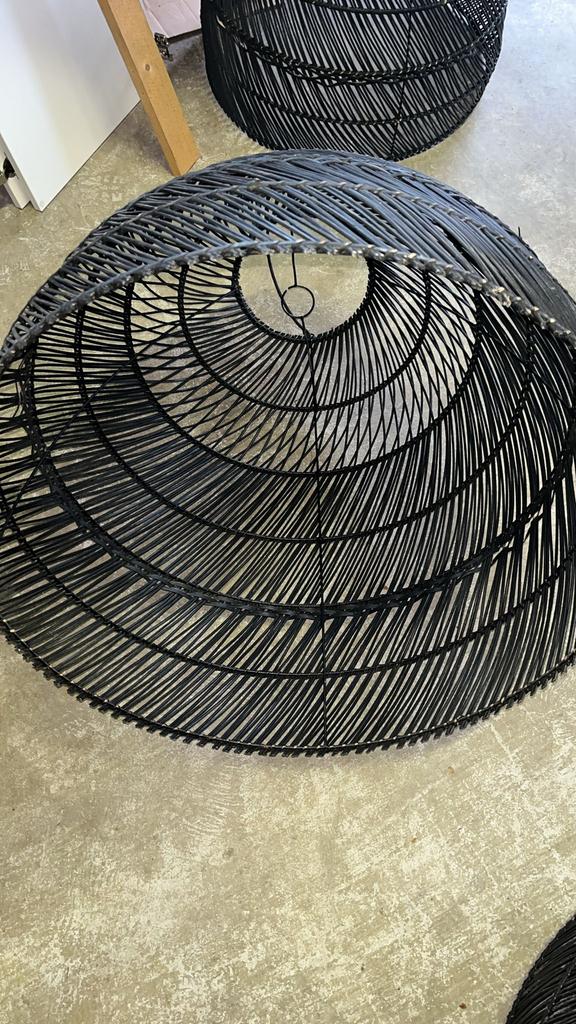 Rotan/rieten hanglamp 65cm diameter, Ophalen of Verzenden, Zo goed als nieuw