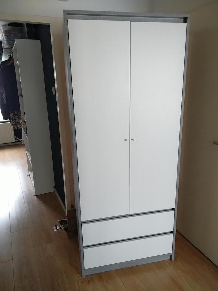 Kledingkast Billund 80x50x192 (bxdxh) beton look met wit, Huis en Inrichting, Kasten | Kledingkasten, Gebruikt, 150 tot 200 cm