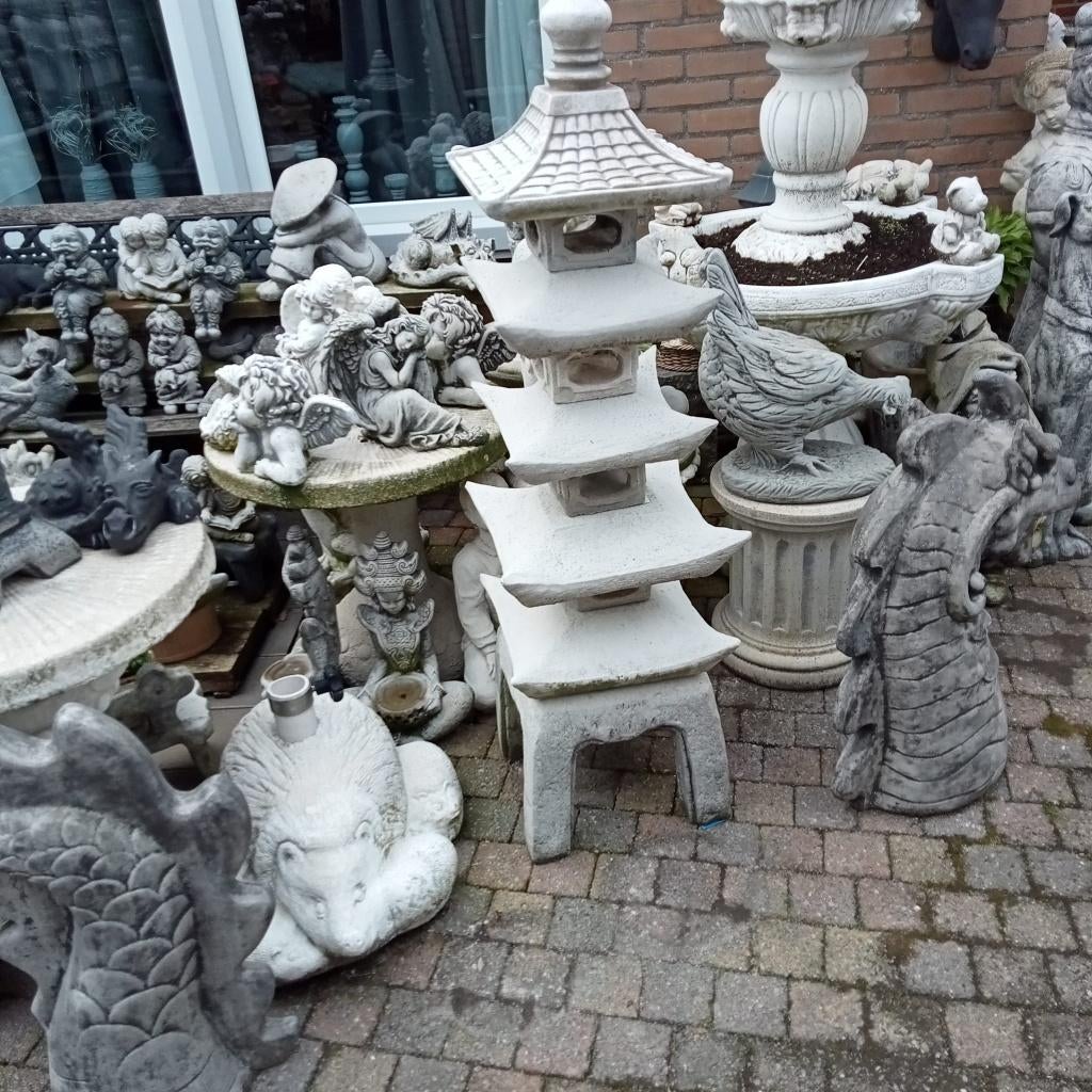 10 delige witte pagode, Tuin en Terras, Tuinbeelden, Ophalen, Gebruikt, Beton, Overige typen