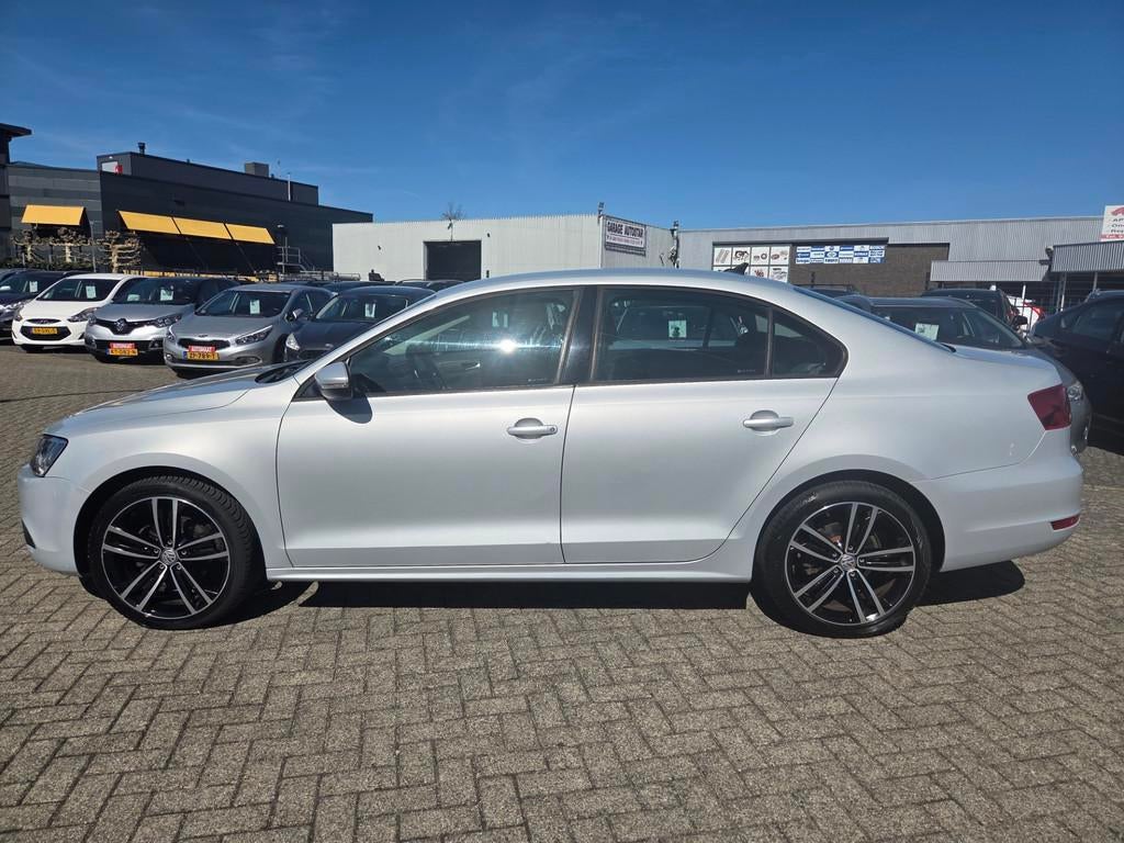 Volkswagen Jetta 1.2 TSI Comfort Executive Line, Voorwielaandrijving, Euro 5, Gebruikt, 4 cilinders
