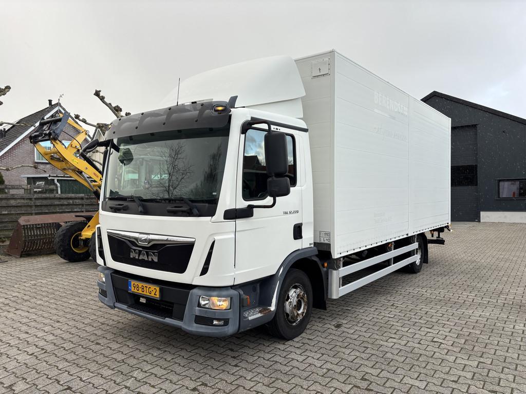 MAN TGL 12.220 Euro6 Bakwagen met laadklep 2000 KG. Cruise c, Auto's, Vrachtwagens, Automaat, MAN, Wit, Bedrijf