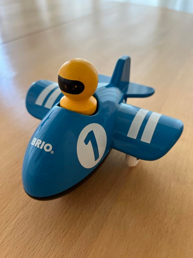 BRIO bewegend vliegtuig met houten piloot, Ophalen of Verzenden, Zo goed als nieuw, Overige typen