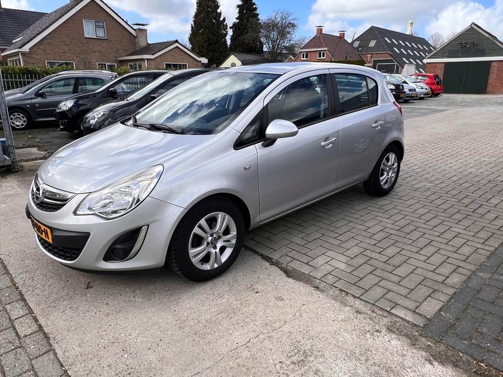 Opel Corsa 1.2 16V 5D 2012 Grijs, Auto's, Opel, Voorwielaandrijving, 1063 kg, 4 cilinders, 1229 cc