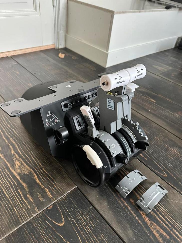 Honeycomb Bravo en veel unieke uitbreidingssets en deskmount, Computers en Software, Joysticks, Zo goed als nieuw, Ophalen of Verzenden