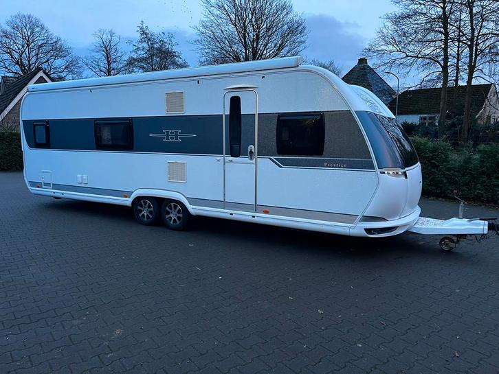 Luxe Hobby 720 KFU, Caravans en Kamperen, Caravans, Particulier, tot en met 4, 1500 - 2000 kg, Rondzit, Hobby, Omvormbare zithoek