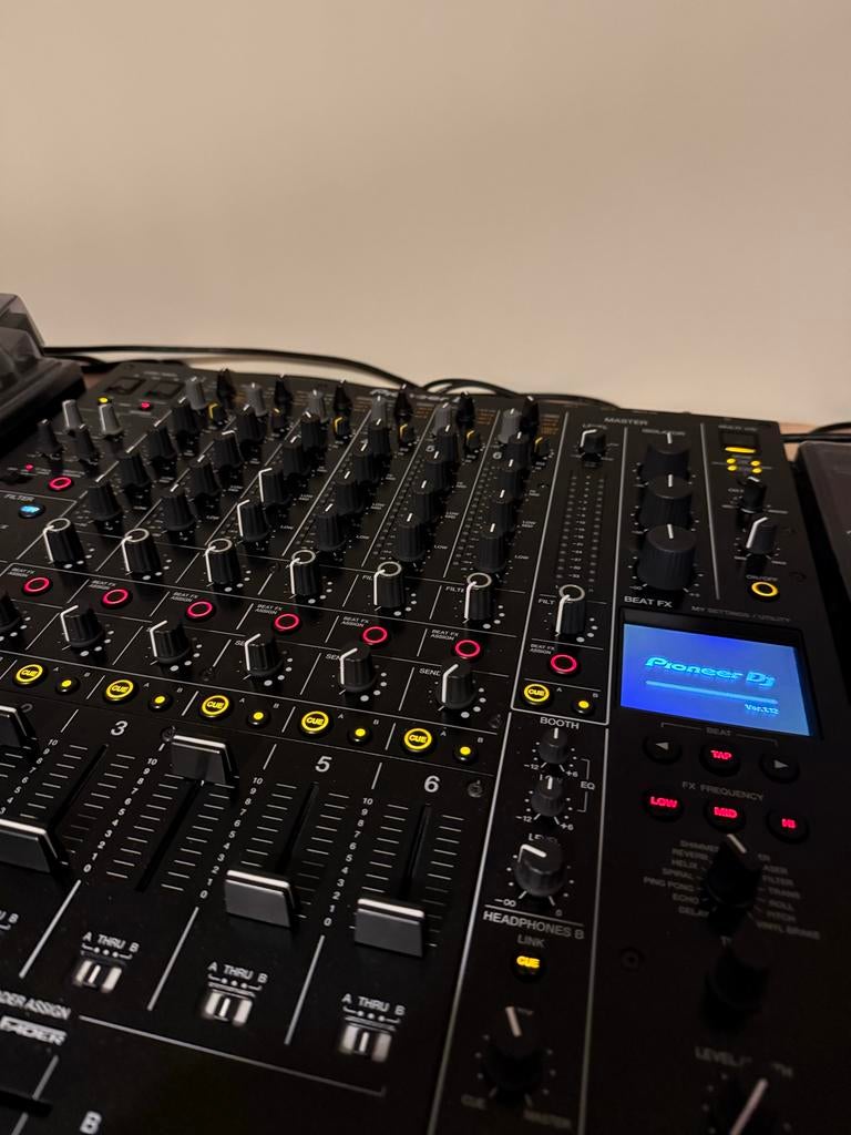 Pioneer DJM-V10 DJ Mixer - 6-kanaals professionele mixer, Muziek en Instrumenten, Dj-sets en Draaitafels, Ophalen, Zo goed als nieuw