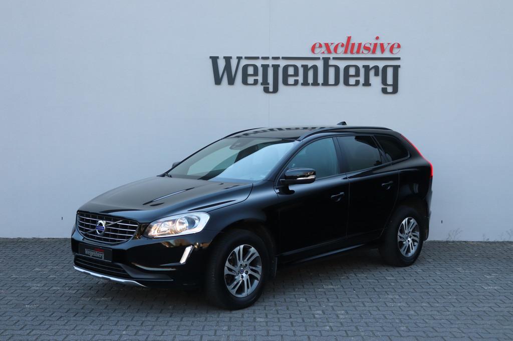 Volvo XC60 2.0 D3 FWD Trekhaak Leder (bj 2014, automaat), Auto's, Euro 5, 136 pk, Gebruikt, Zwart
