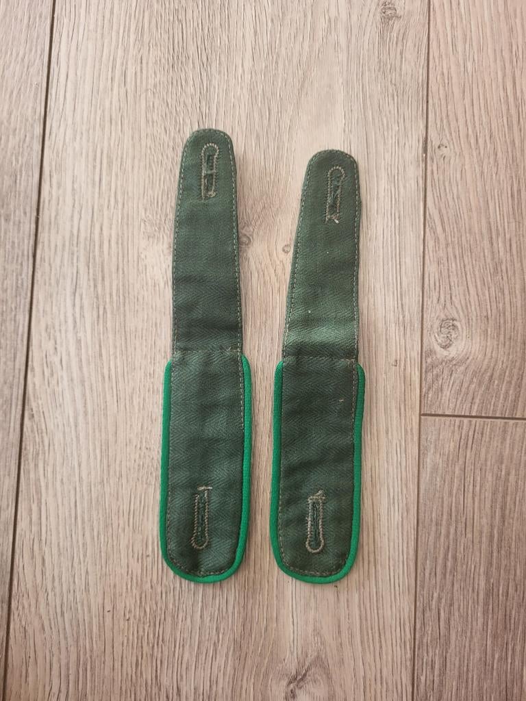 Te koop setje repro gebirchsjäger epauletten, Ophalen of Verzenden, Duitsland, Embleem of Badge