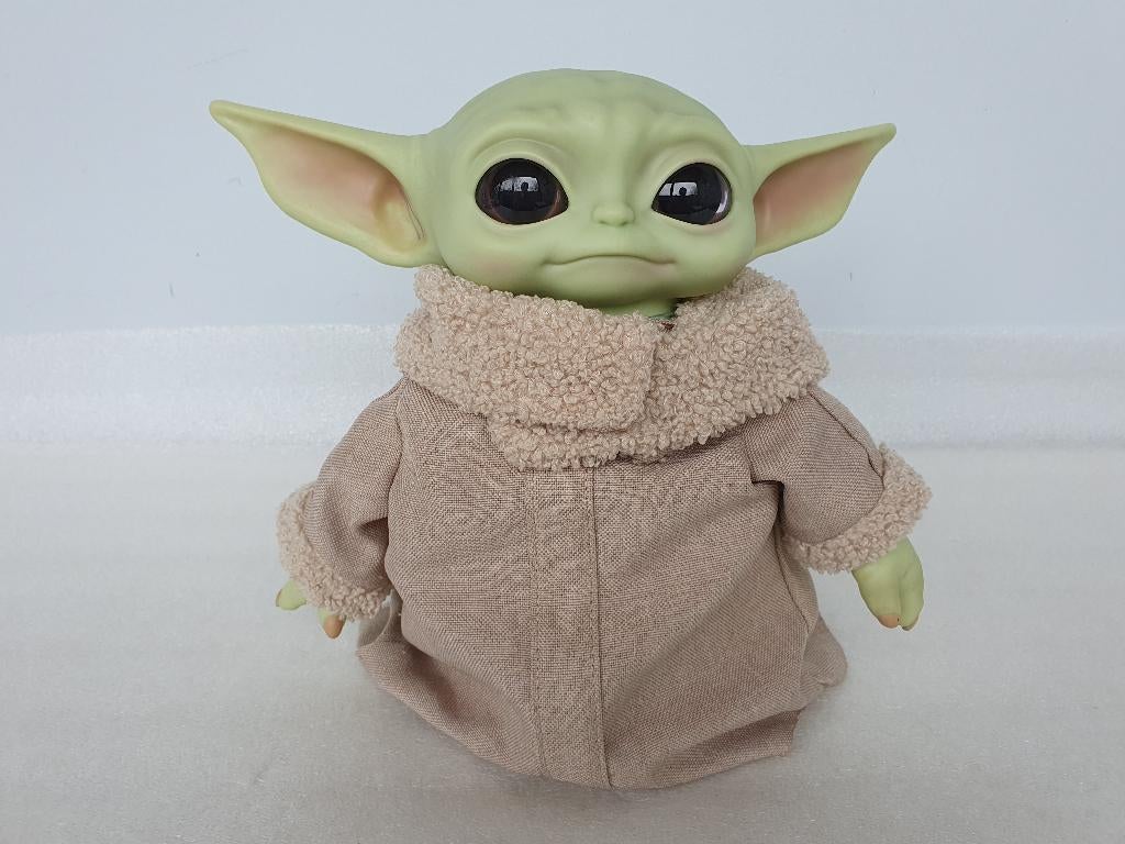Star Wars - The Mandolorian: The Child 28 cm (Mattel, 2020), Ophalen of Verzenden, Gebruikt, Actiefiguurtje