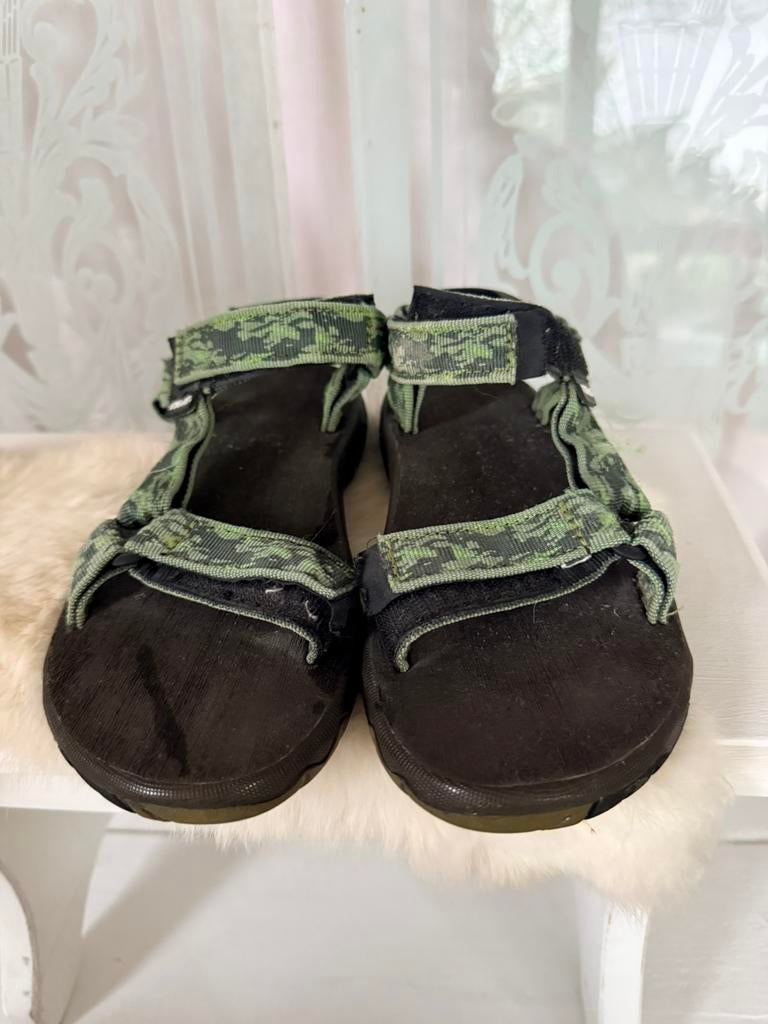 Teva outdoor sandalen mt 35 izgst groen, Kleding | Dames, Schoenen, Ophalen, Sandalen of Muiltjes, Zo goed als nieuw, Groen