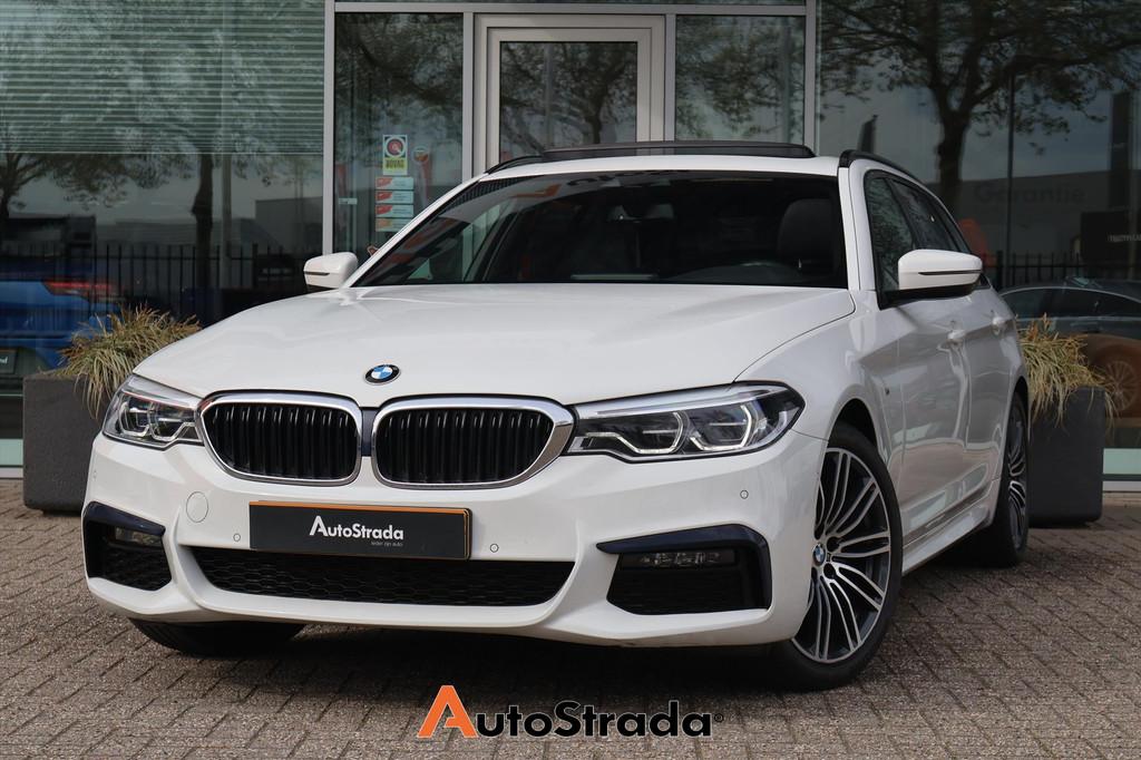 BMW 5-Serie Touring (g31) 520i M-Sport 184pk | Camera | Pano, Auto's, 1998 cc, Gebruikt, 4 cilinders, Wit