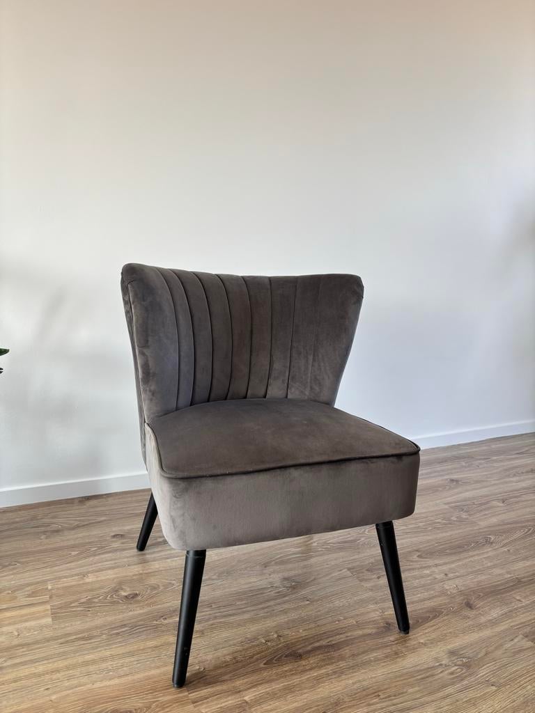 Comfortabele stoel van Pronto Wonen, Ophalen, Zo goed als nieuw, Eén, Stof