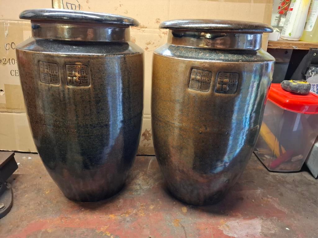 Twee grote Chinese vazen met deksel, Antiek en Kunst, Antiek | Vazen, Ophalen