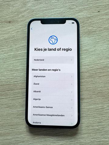 Apple iphone 12 ( blauw) 64 mb beschikbaar voor biedingen