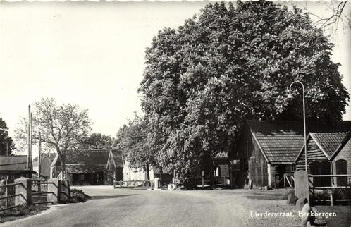 Lierderstraat, Beekbergen - 1972 gelopen, Verzamelen, Ansichtkaarten | Nederland, Gelopen, Gelderland, 1960 tot 1980, Ophalen of Verzenden