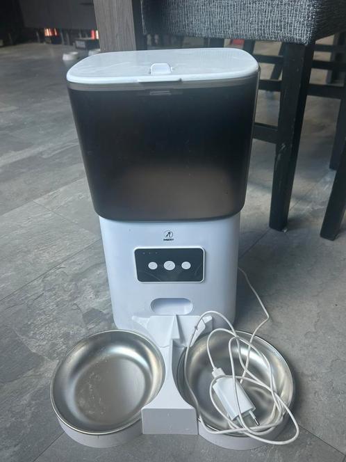 Electrische voerbak kat of kleine hond, Dieren en Toebehoren, Kattenvoerbakken en Drinkbakken, Zo goed als nieuw, Automatisch