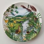 Porseleinen bord 'The Meandering Stream' - Colin Newman, Antiek en Kunst, Ophalen of Verzenden