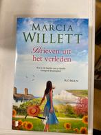 Brieven uit het verleden - Marcia Willett, Boeken, Romans, Ophalen of Verzenden, Zo goed als nieuw, Nederland