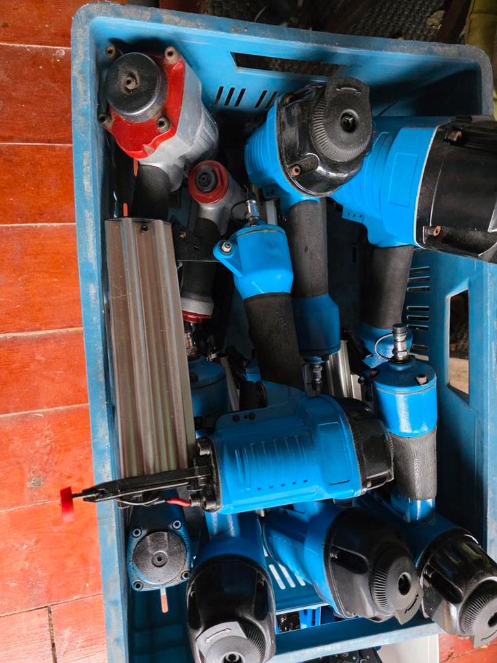 Partij Gereedschap - Luchtgereedschap en Aggregaat, Diversen, Rommelmarktspullen, Gebruikt, Ophalen of Verzenden