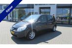 Renault Scénic 1.5 dCi Dynamique Comfort, Airco, Trekhaak, Voorwielaandrijving, Gebruikt, 1340 kg, 4 cilinders