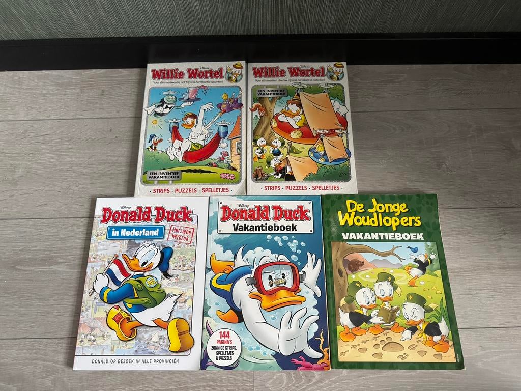 5x donald duck / willie wortel / jonge woudlopers stripboek, Boeken, Meerdere comics, Ophalen of Verzenden, Gelezen, Europa
