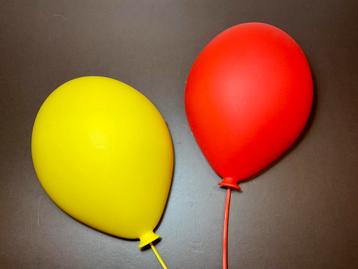 Wandlamp Dromminge ballon lamp van Ikea geel en rood beschikbaar voor biedingen