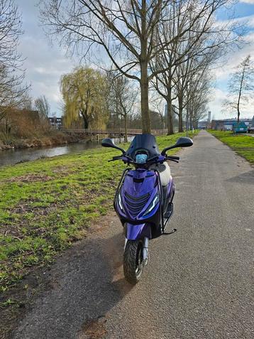 Nieuw opgebouwde Piaggio Zip 80cc SP BMW TWILIGHT PURPLE