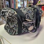 Kipling schoudertas met tropische print – grote maat 48664, Kipling, ., Zwart, Ophalen of Verzenden