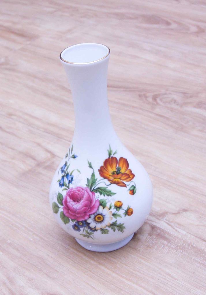 Handgemaakt porseleinen vaasje - Royal Porzellan Bavaria, Antiek en Kunst, Antiek | Porselein, Ophalen of Verzenden