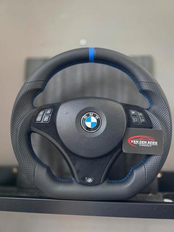 Sturen BMW E9 E91 E92 E93 + OOK VOOR DE 1 SERIE E81 E82 E87  beschikbaar voor biedingen