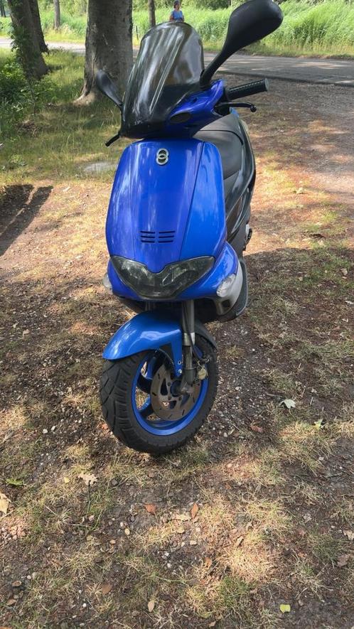 Gilera runner 70cc lc, Fietsen en Brommers, Scooters | Piaggio, Zo goed als nieuw, Overige modellen, Tweetakt, Ophalen