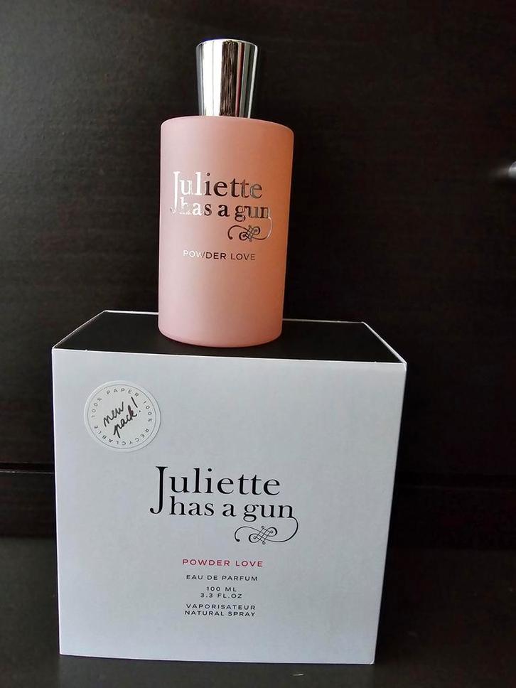 Powder love julliette has a gun samples, Sieraden, Tassen en Uiterlijk, Uiterlijk | Parfum, Nieuw, Ophalen of Verzenden