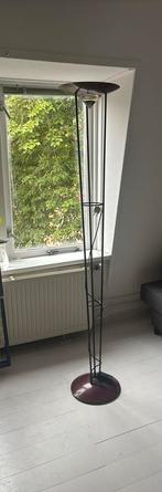 Vloerlamp - gratis op te halen, Huis en Inrichting, Lampen | Vloerlampen, Ophalen, Zo goed als nieuw, 150 tot 200 cm