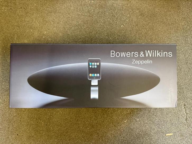 Bowers & Wilkins zeppelin speaker, Audio, Tv en Foto, Luidsprekers, Zo goed als nieuw, Front, Rear of Stereo speakers, 120 watt of meer
