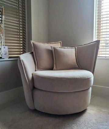 Draaibare fauteuil beige taupe. Zgan beschikbaar voor biedingen