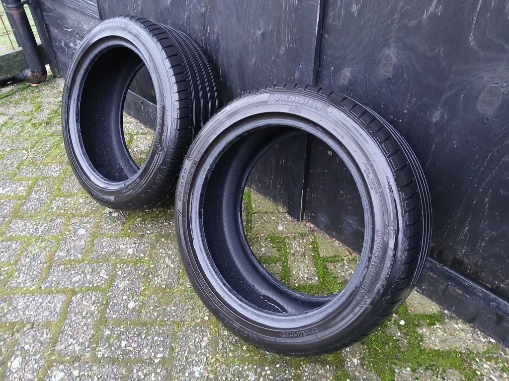 Vredestein banden, Ophalen