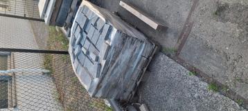 Natuursteen ca. 11/12 m2 beschikbaar voor biedingen
