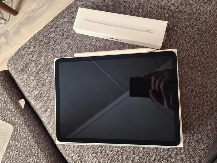 iPad Air M1 (2022) 64 gb Starlight + Apple Pencil 2, Computers en Software, Apple iPads, Zo goed als nieuw, Apple iPad Air, Wi-Fi