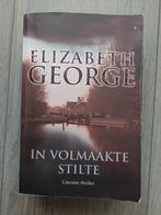 Elizabeth George - In volmaakte stilte, Boeken, Ophalen of Verzenden, Gelezen, Nederland