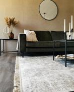Mooi Vloerkleed - Grijs, Huis en Inrichting, Stoffering | Tapijten en Kleden, Ophalen, Crème, 200 cm of meer, Zo goed als nieuw