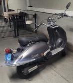 Te Koop  AGM Scooter, Fietsen en Brommers, Ophalen, Gebruikt, Maximaal 45 km/u, Agm