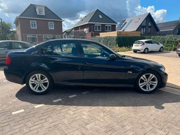 BMW 316i e90 High Executive Airco Navi Xenon TOPSTAAT NAP!! beschikbaar voor biedingen