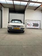 Hyundai Getz 1.1 3DRS 2004 Grijs, Auto's, Hyundai, Origineel Nederlands, Te koop, Zilver of Grijs, 5 stoelen