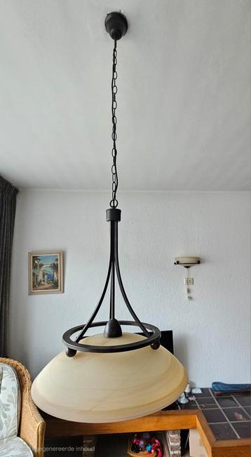 Serie van 3 lampen.met glazen kap beschikbaar voor biedingen