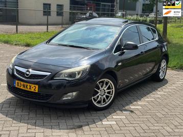 Opel Astra 1.7 CDTi Cosmo/Leder/Pano/H.Seats/NAvi beschikbaar voor biedingen
