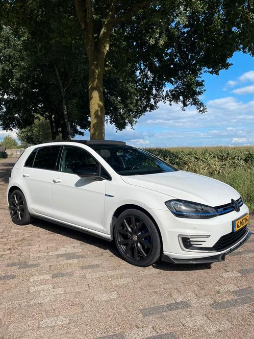 Volkswagen Golf 1.4 TSI Phev 150KW GTE 5D 2015 Wit, Auto's, Volkswagen, Bedrijf, Golf, ABS, Airbags, Airconditioning, Bluetooth